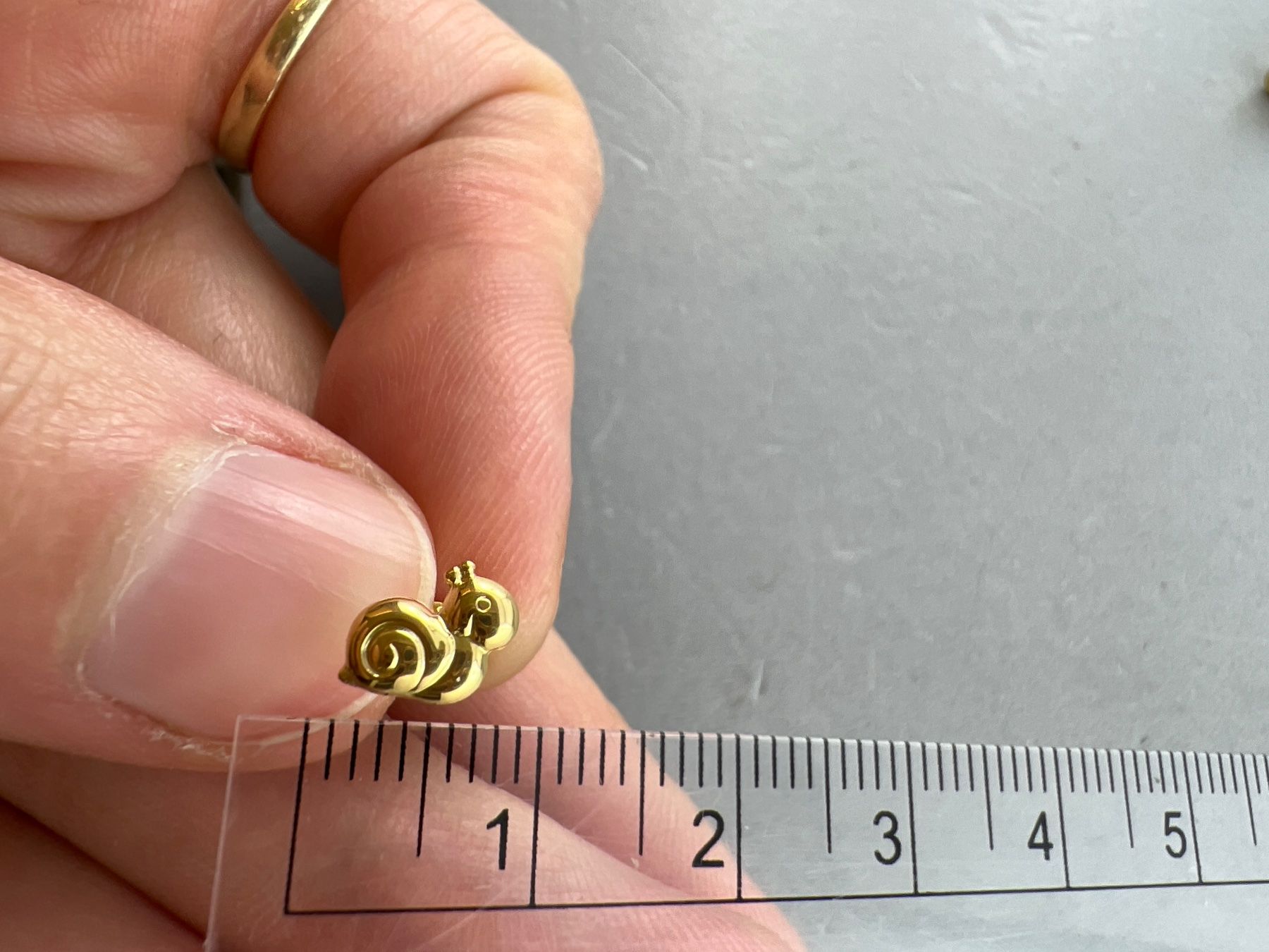 Ohrringe & -stecker: Ohrstecker 750 Gold – Gebraucht aus Niederuzwil von leo_8857 2