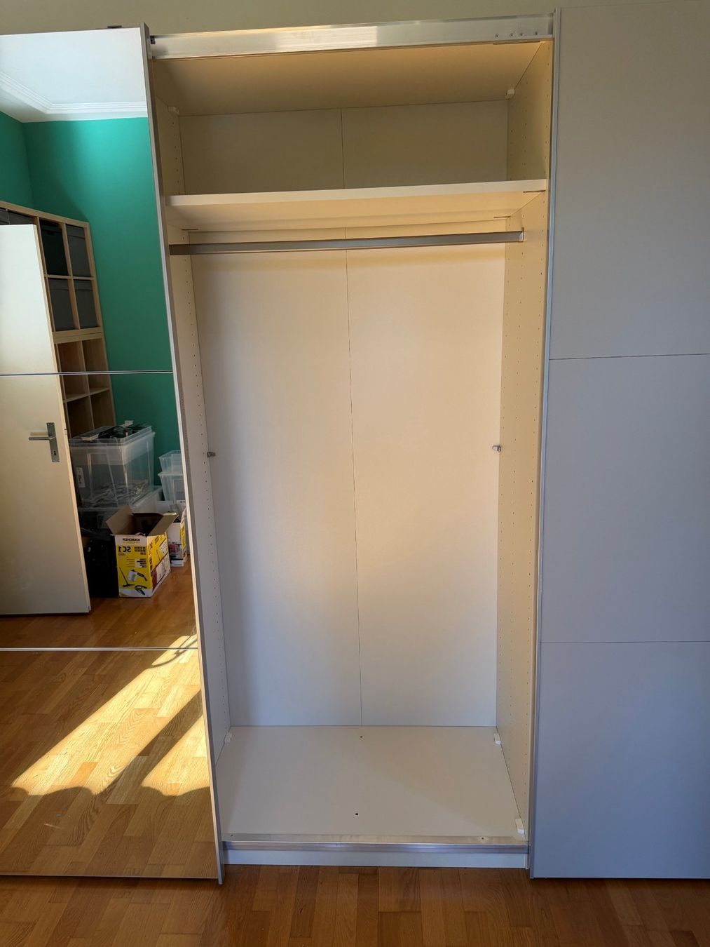 Pfister Armadi: Schwebetürenschrank – Usato da Hüttikon venduto da Fawkes2 2
