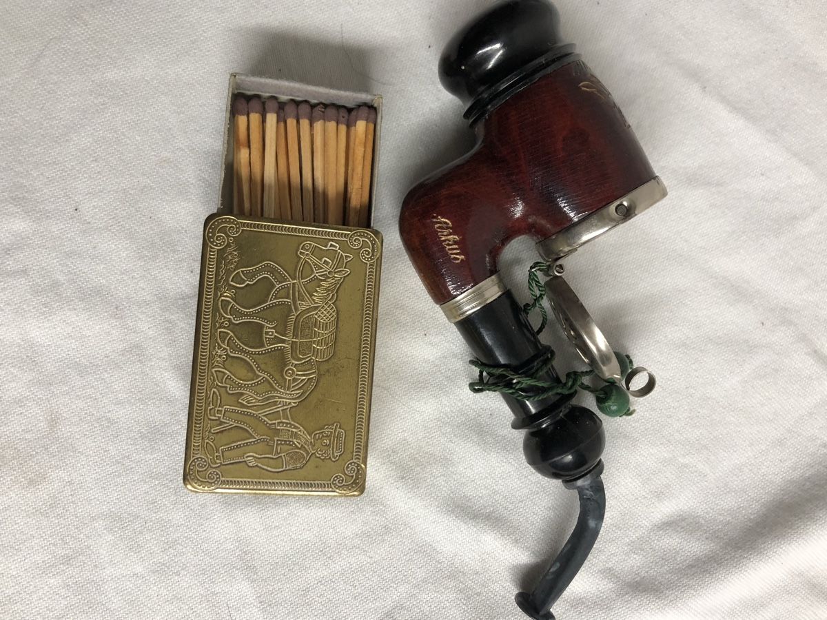 Pipes & Accessoires: Antike Tabakpfeife mit Appenzeller Zündholzhalter – D'occasion à Urnäsch par Ursjack 3