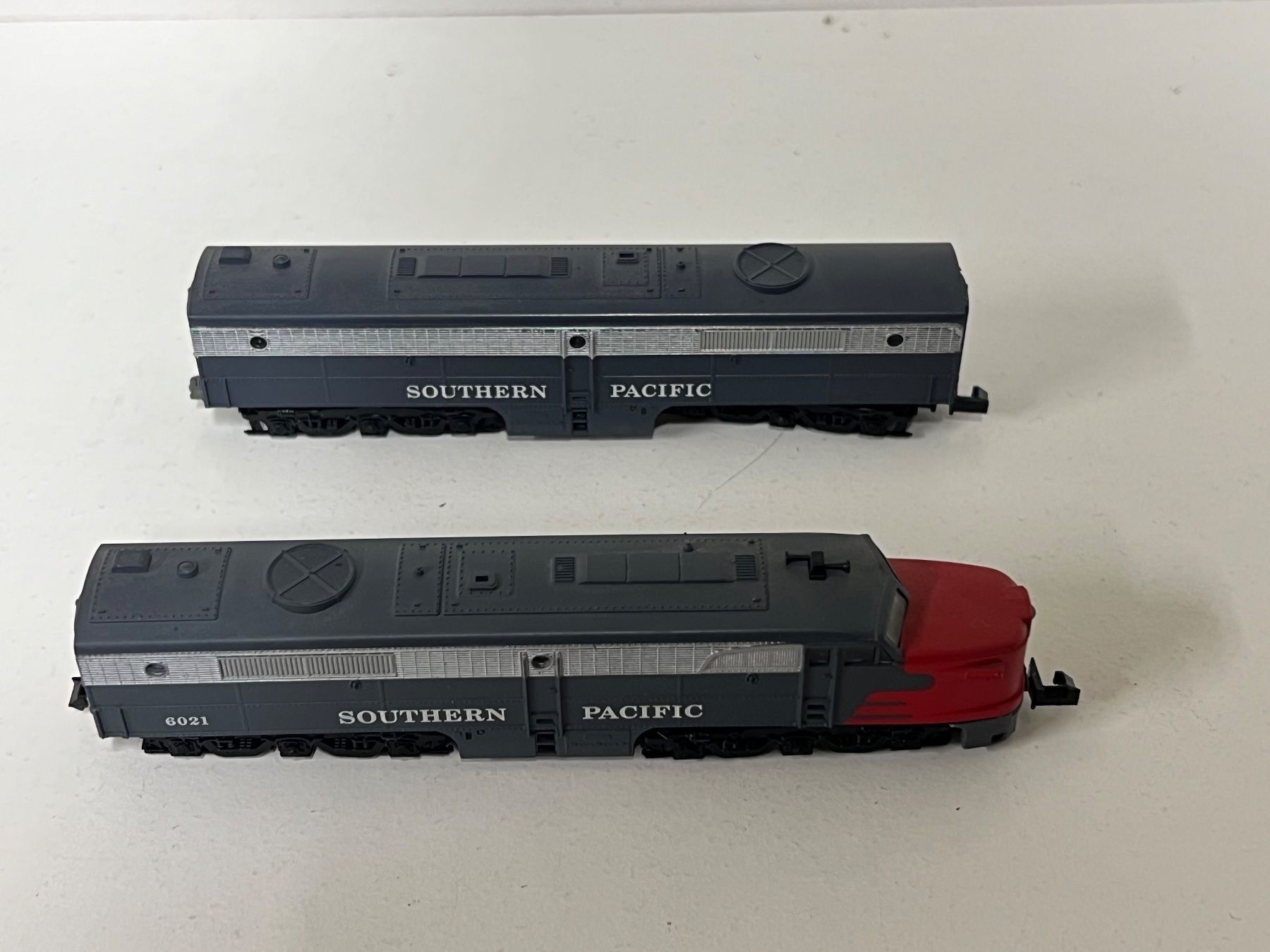 Modelleisenbahnen: SOUTHERN PACIFIC 2 Teilig Spur N Analog – Gebraucht aus Neuenhof von ludovicco 1