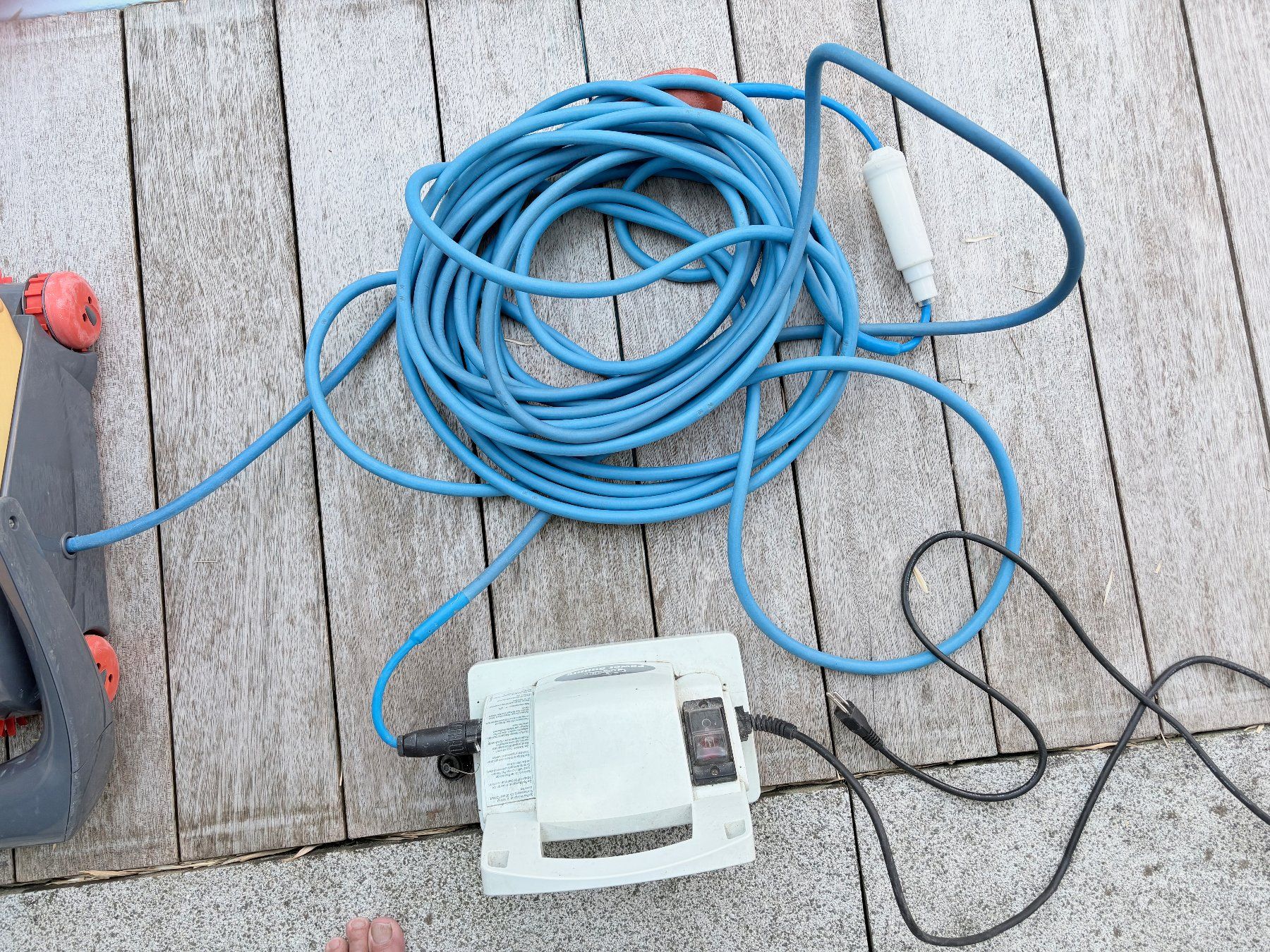 Dolphin Accessori per Piscine: Poolroboter Dolphin Magic Maytronics gebraucht. Ohne Caddy – Usato da Rüschlikon venduto da Jetten 3