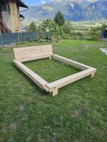 Schönes Holz Bett 160cm x 2m