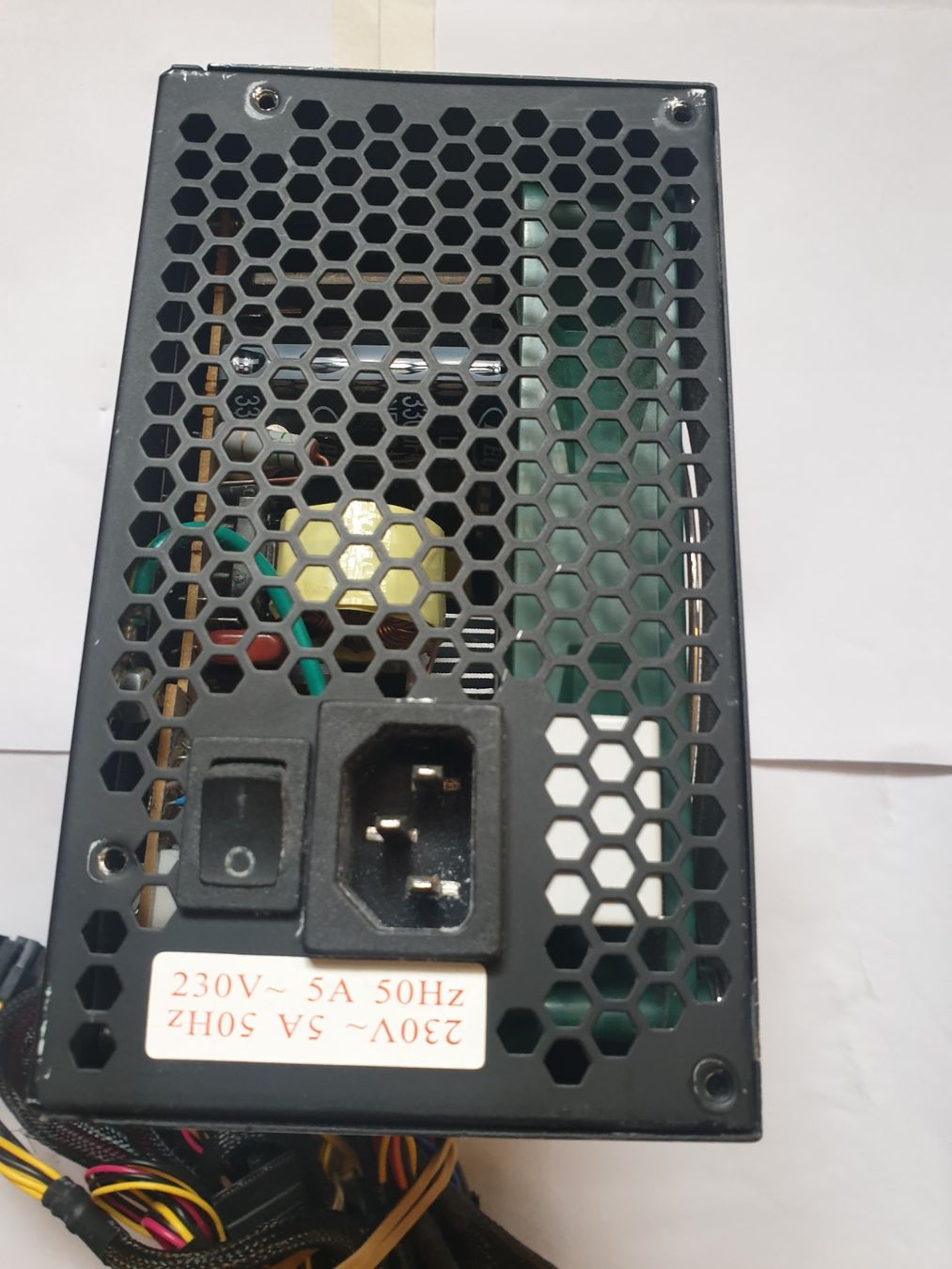 Elektronikbauteile: Alimentation pour PC / pas testée – Gebraucht aus Moudon von Amaroli7 3