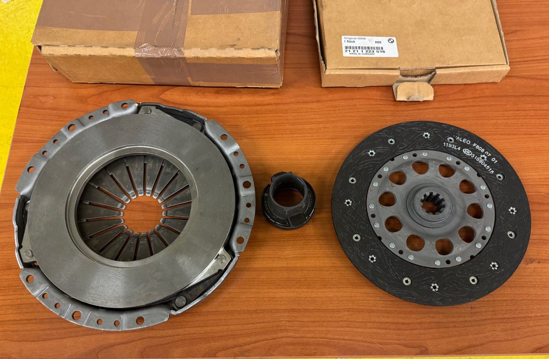 BMW Alle Autoersatzteile: BMW Série 5 E34 et E39 Kit embrayage, Kupplung OEM – Neu (gemäss Beschreibung) aus Satigny von rfo59 4