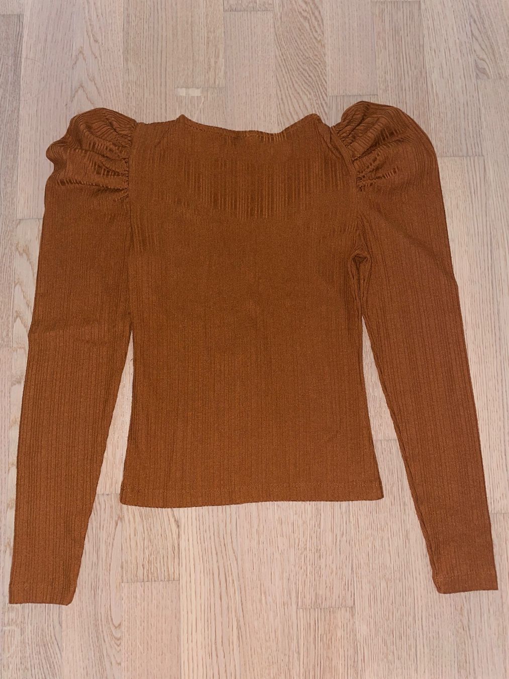 Top: Haut marron - JDY – Nuovo (secondo la descrizione) da La Chaux-de-Fonds venduto da 19_po 3