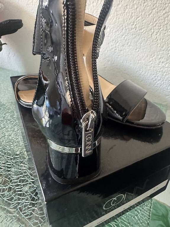 Damenschuhe: Wunderschöne Sandalen Leder Grösse 37 – Gebraucht aus Bern von Ninitto 2