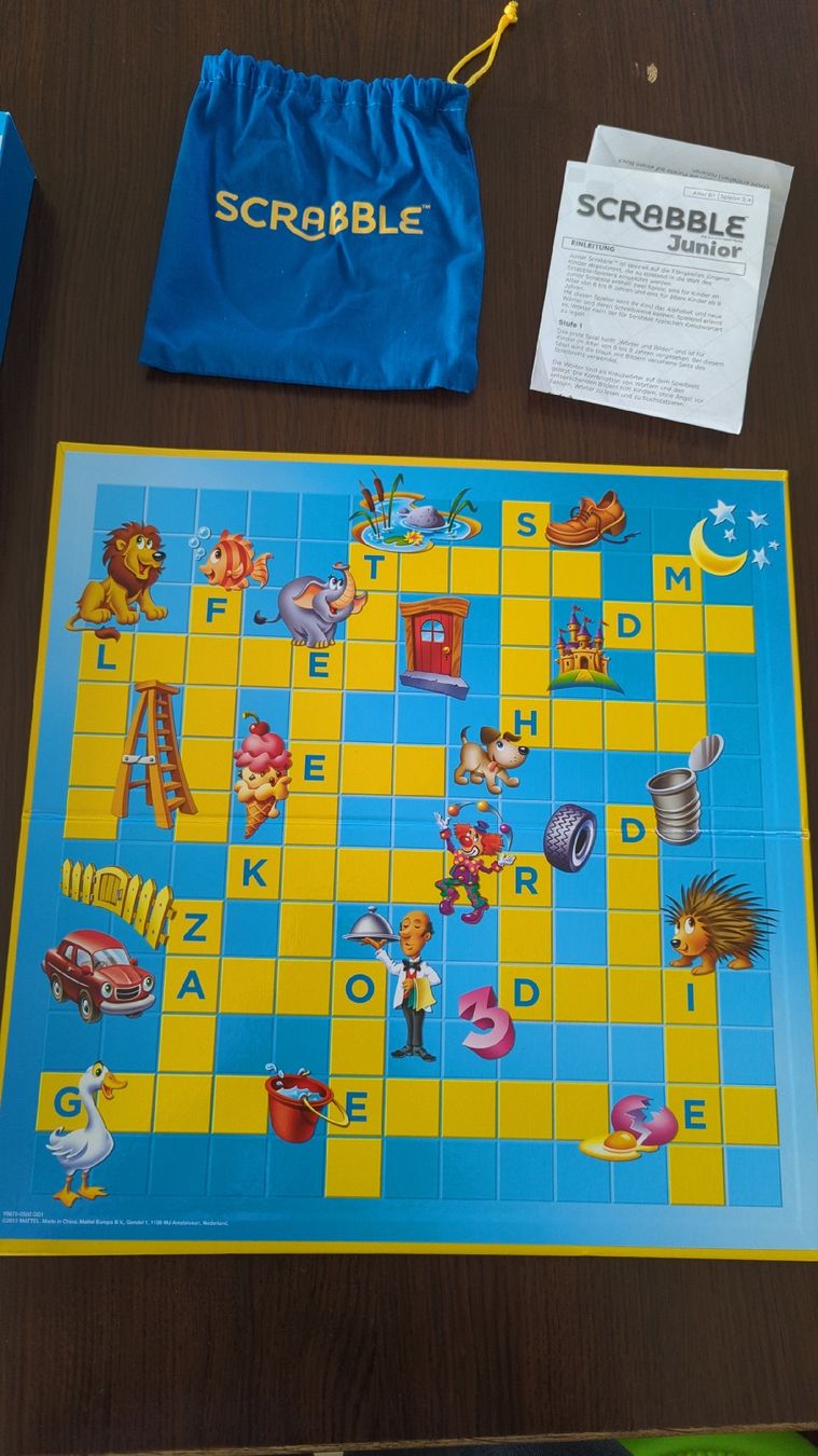 Mattel Spiele: Scrabble Junior / Alter 6+ / Mattel Games – Gebraucht aus Mägenwil von Peter_Frei 6
