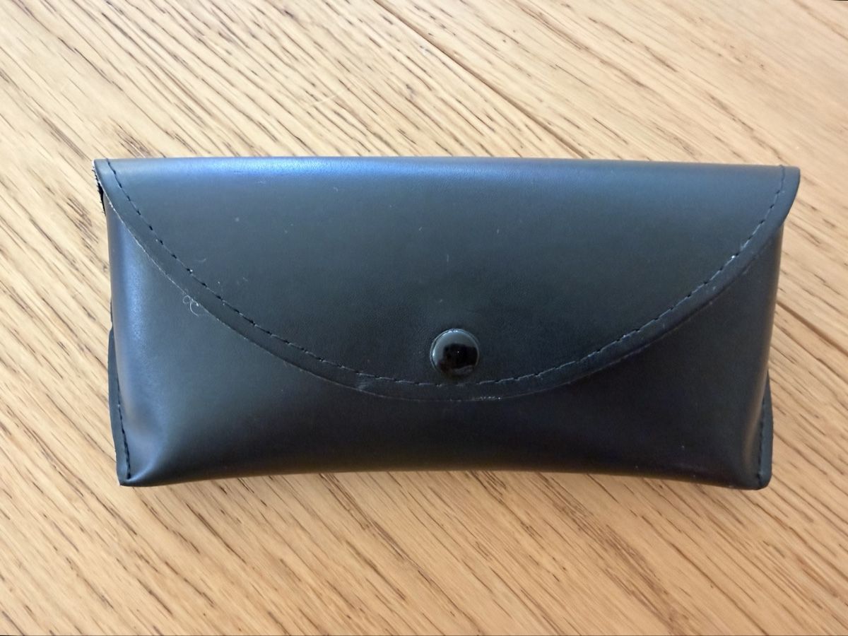 Altro in  Abbigliamento & Accessori: REGATTA Brillen Etui Schwarz Neu – Nuovo (secondo la descrizione) da Hünenberg venduto da Paddels 1