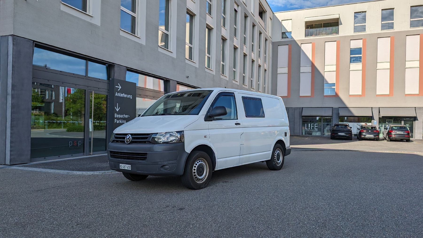 VW Veicoli da campeggio: VW T5 Camper 2.0 TDI 102PS – Usato da Arisdorf venduto da Tam_97 1