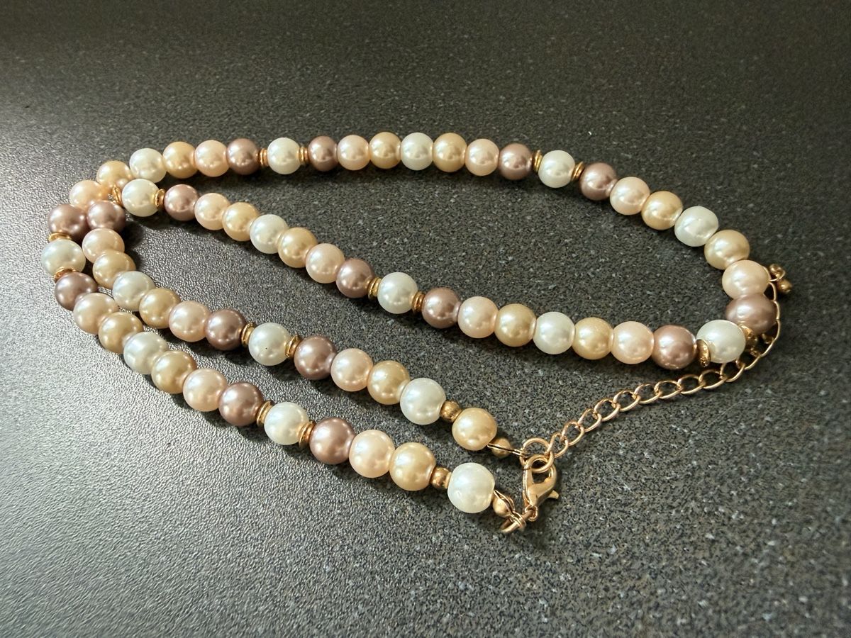 Catenine: Vintage Cremefarbene und rosa Perlenkette – Usato da Lamone venduto da LaCantinaMagica 4