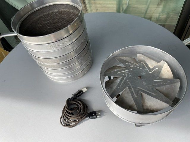 Sigg Küchengeräte: Sigg Dörrex mit 8 Sieben – Gebraucht aus Utzigen von Mangaris 1