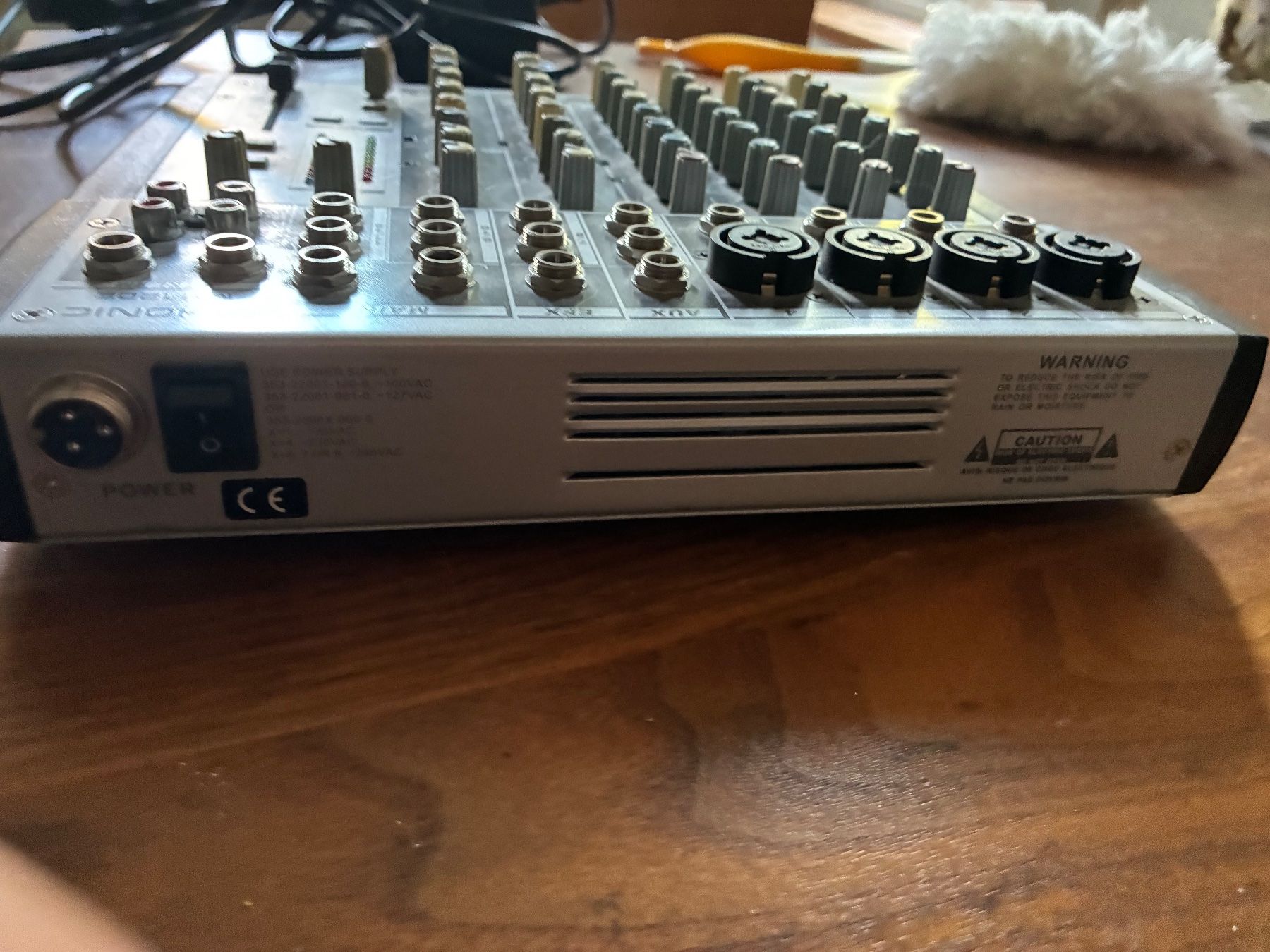 Phonic Console di mixaggio: Mischpult Phonic MM1202 gebraucht – Usato da Zürich venduto da Kingcaruso 2