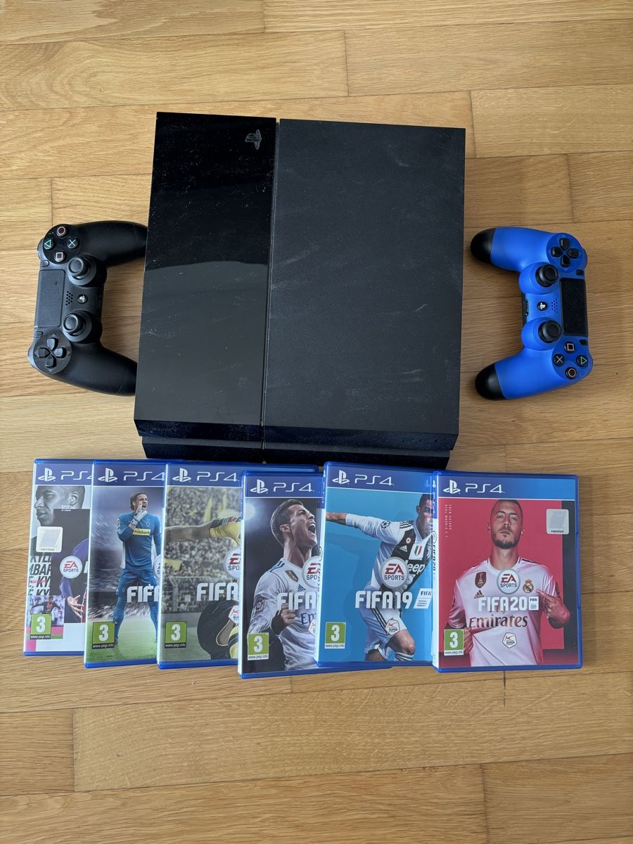 Sony Consoles: Sony Playstation 4 – D'occasion à Rotkreuz par 11_saemi_11