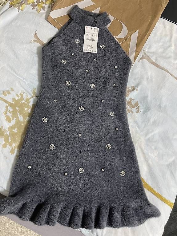 Zara Vestiti: Zara Strickkleid Gr. M Perlen Glitzer neu – Nuovo e nell'imballaggio originale da Luzern venduto da Lorena.haj 2
