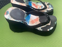 SUMMERTIME - stylische Flip-Flops mit Décor, nero, 40