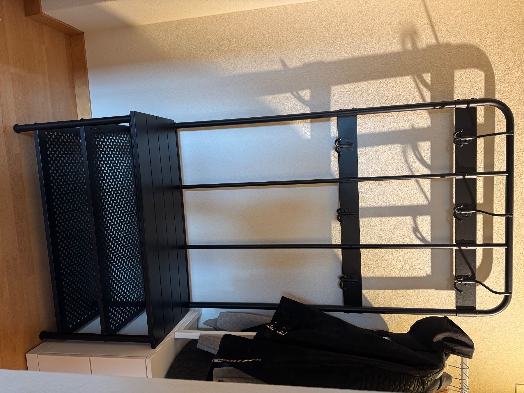 Altri accessori: Ikea, Coat rack and bench w shoe storage, black – Usato da Glattbrugg venduto da Zielinska