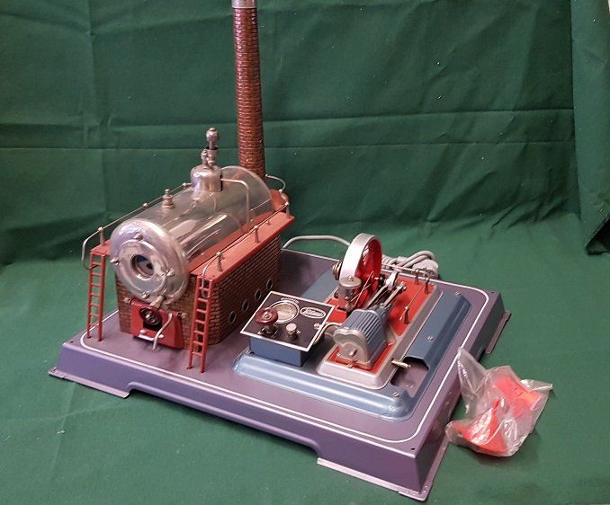 Wilesco Modellbausätze & Standmodelle: Machine à vapeur Wilesco – Gebraucht aus cudrefin von