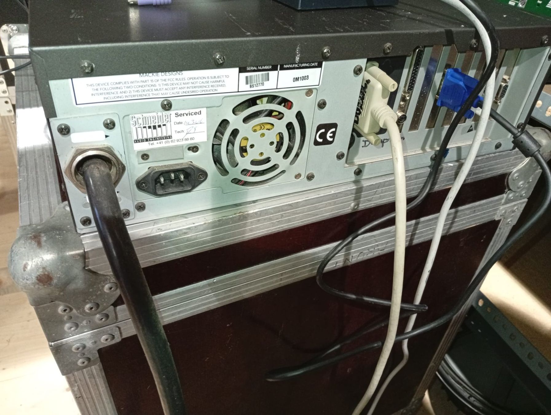 Console di mixaggio: Mackie D8B Digital Mixer – Usato da Koppigen venduto da connect1 4
