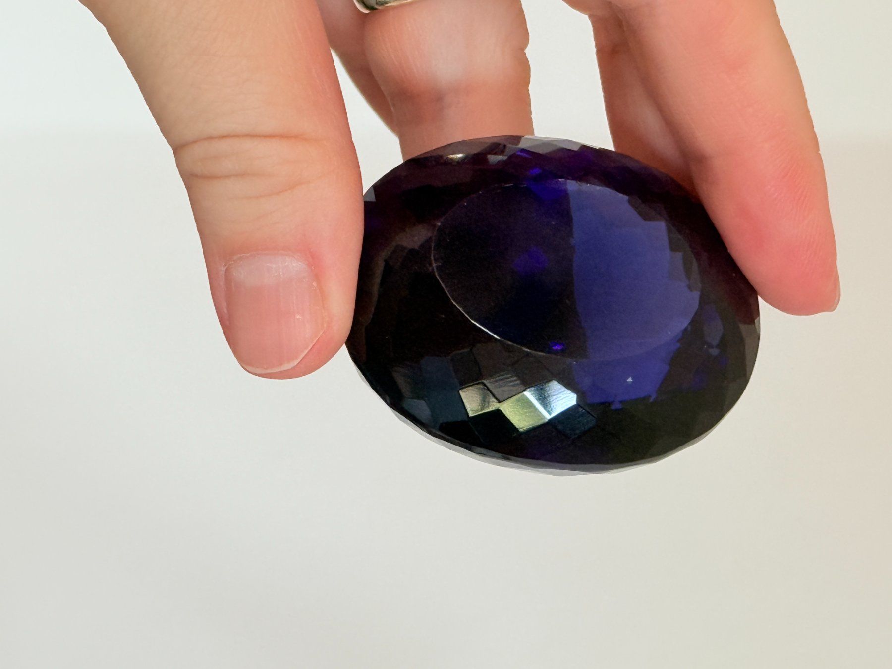 Minerali & Pietre curative: Certified 416.40 Ct Oval Cut Loose – Nuovo e nell'imballaggio originale da Genève venduto da AWWA 8