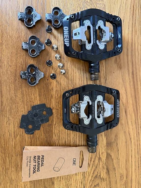 Pièces détachées: OneUp   Clip Pedal – D'occasion à Heiligkreuz (Mels) par denali81