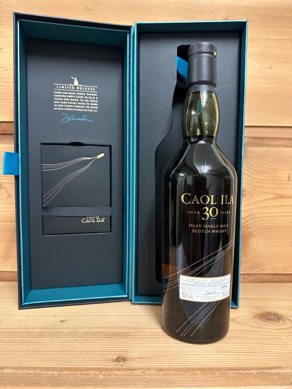 Caol Ila Bevande alcoliche: Caol Ila 30y und 35y – Nuovo e nell'imballaggio originale da Gossau SG venduto da Tinu1972. 1