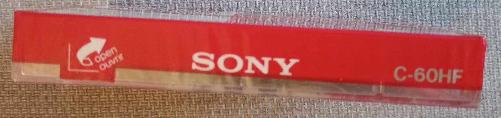 Musicassette: SONY HF C-60 / cassette scellée – Usato da Le Locle venduto da borgespatricia 3