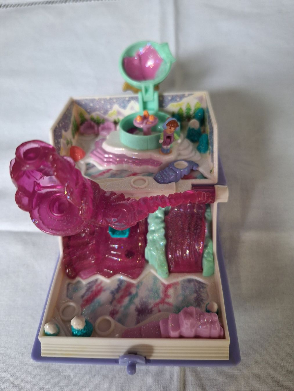 Polly Pocket Carillon: Polly Pocket 1995 Sparkle Snowland – Usato da Möhlin venduto da teddybaer8 1