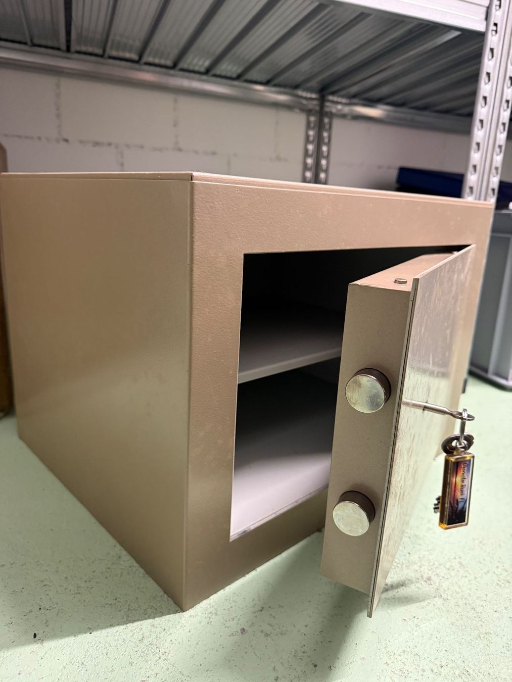 Tresor: Tresor gebraucht – Gebraucht aus Auw von Jet_1 2