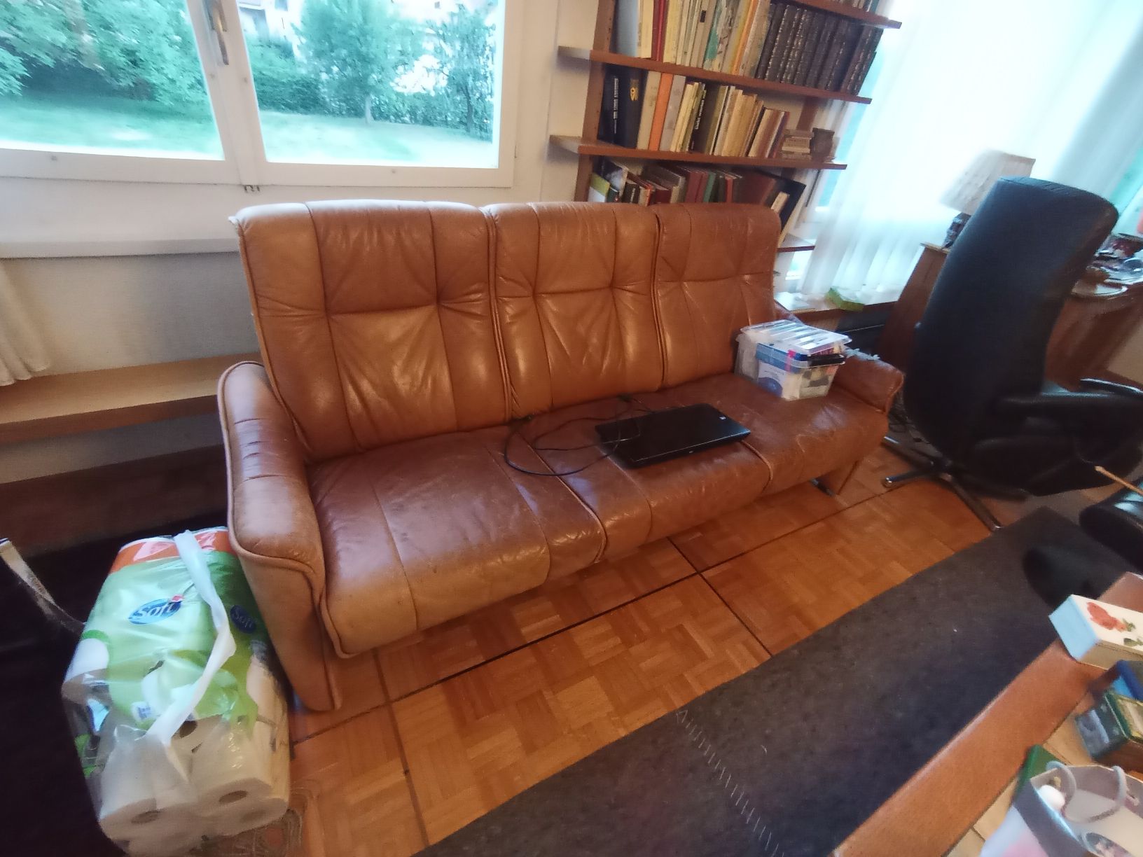 Divani: Ledersofa braun 3-plätzig mit Gebrauchsspuren – Usato da Belp venduto da Guadalupe84 1
