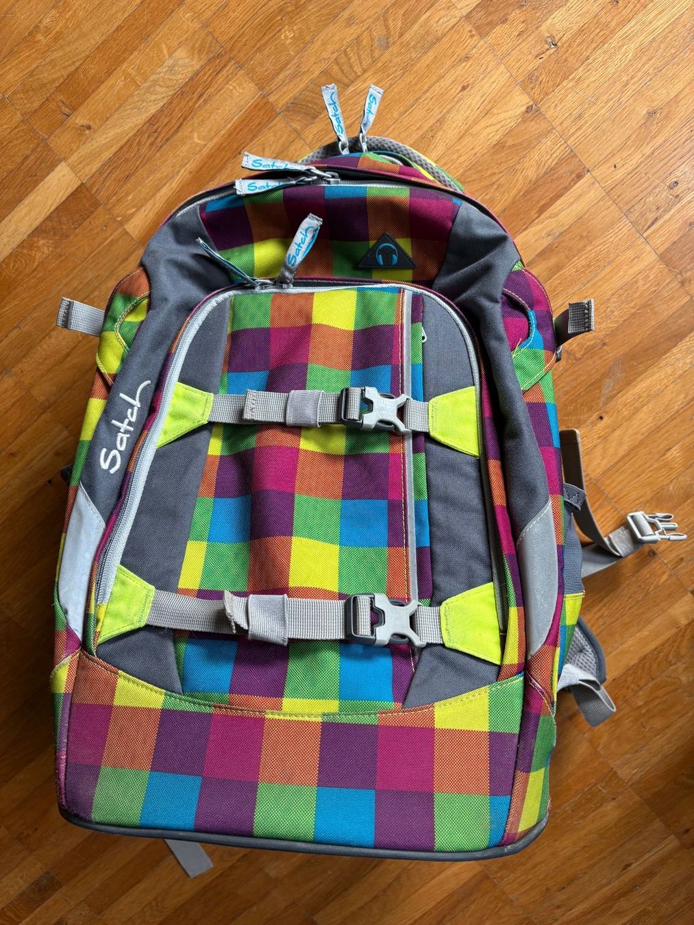 Satch Zaini: Satch pack Schulrucksack mit originaler Regenhülle – Usato da Riehen venduto da Rheinweg