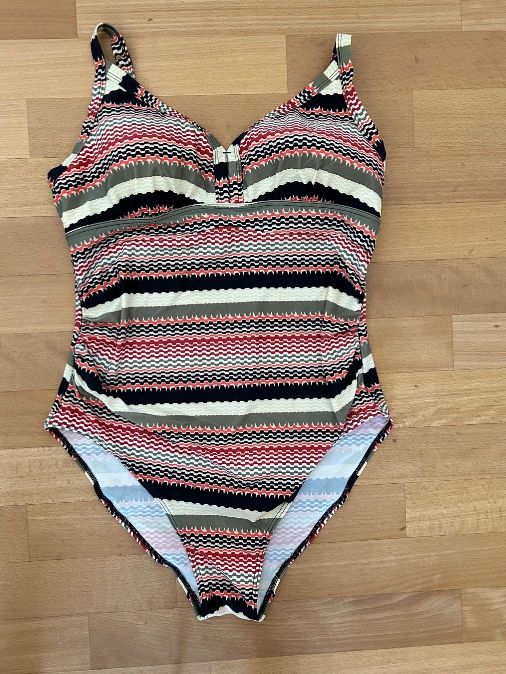 Esprit Badekleider & Bikinis: Umstandbadekleid von Esprit – Gebraucht aus Zürich von predisha