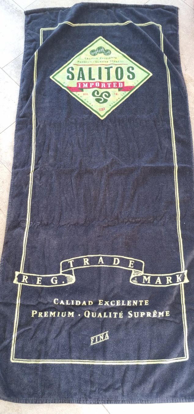 Serviettes de bain: SALITOS Badetuch ca.78x175 cm – D'occasion à Grossdietwil par GNOM313