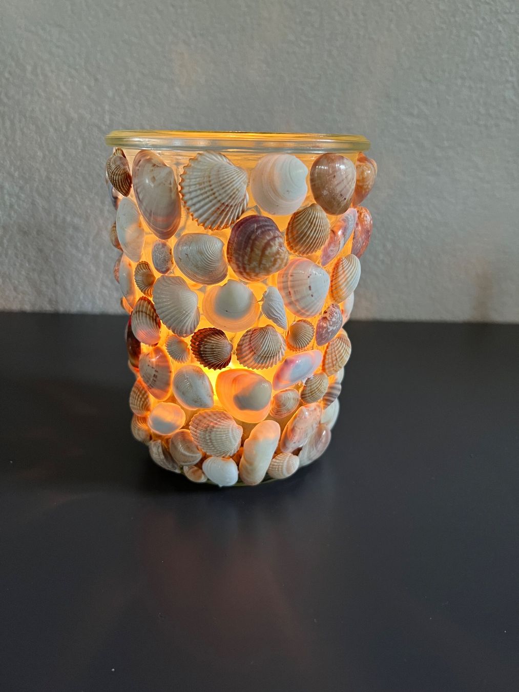 Lampade: Handgefertigte Kerzenleuchte, mit Muscheln – Nuovo (secondo la descrizione) da Düdingen venduto da Wabi110 1