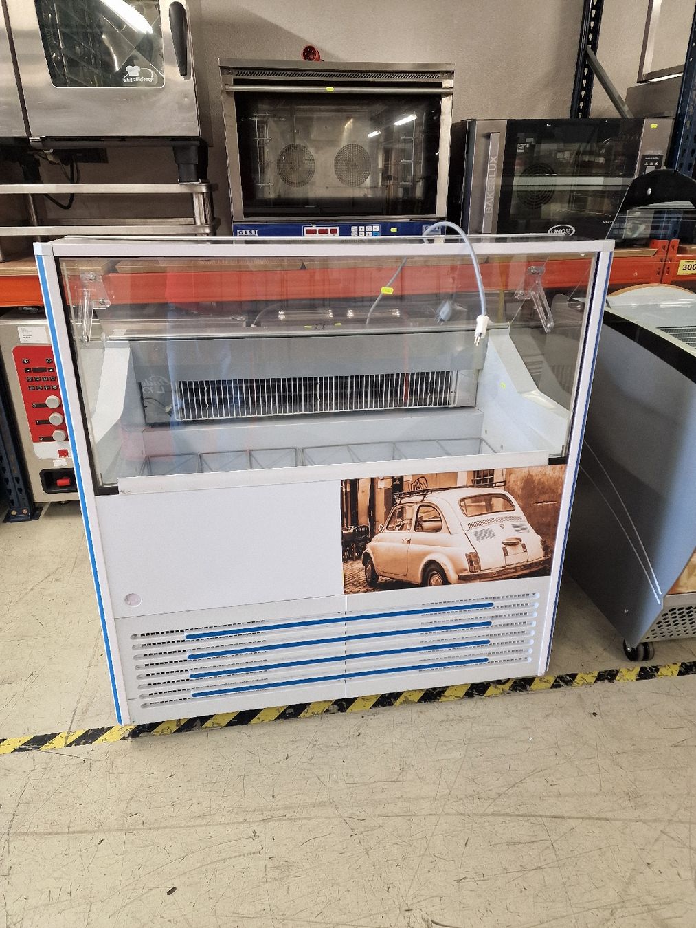 Elettrodomestici da cucina: Gelateria TK vitrine – Usato da Niederwangen BE venduto da HasGastrobedarf