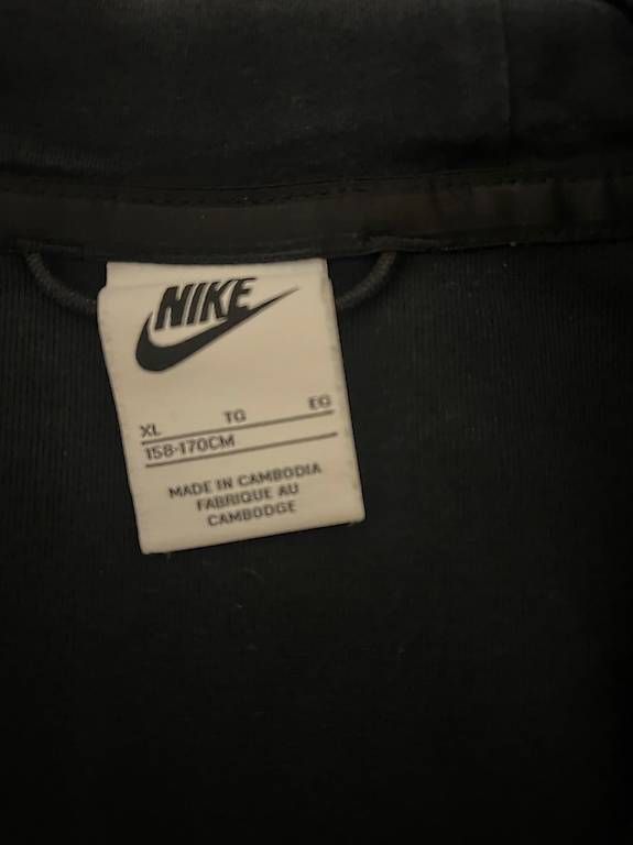 Maglioni & Felpe: Felpa Tech Nike 158-170 – Usato da Viganello venduto da bia_x25w 2