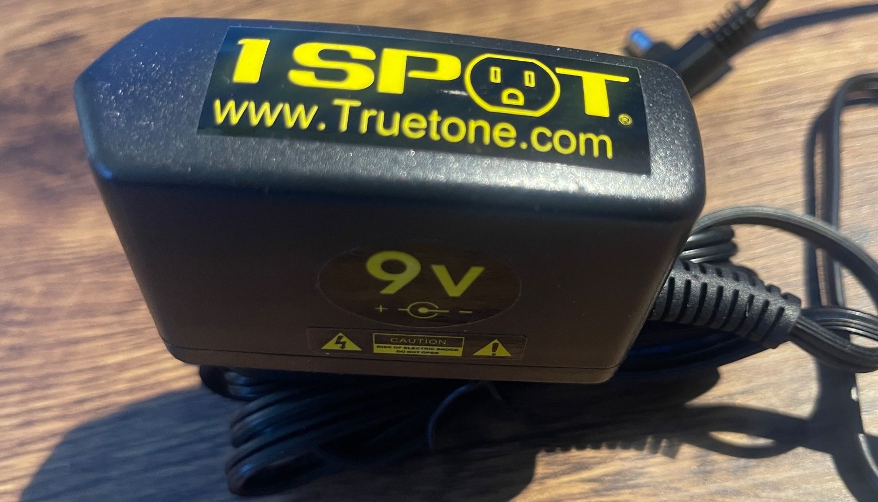 Caricabatterie: STROM NETZTEIL   9V Ladegerät     ... 2 STK ! ... – Usato da Büron venduto da Bellcolor 2