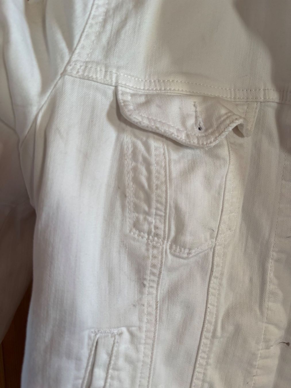 Hugo Boss Giacche: Hugo Boss Jeansjacke weiss – Usato da Weinfelden venduto da stella79 2