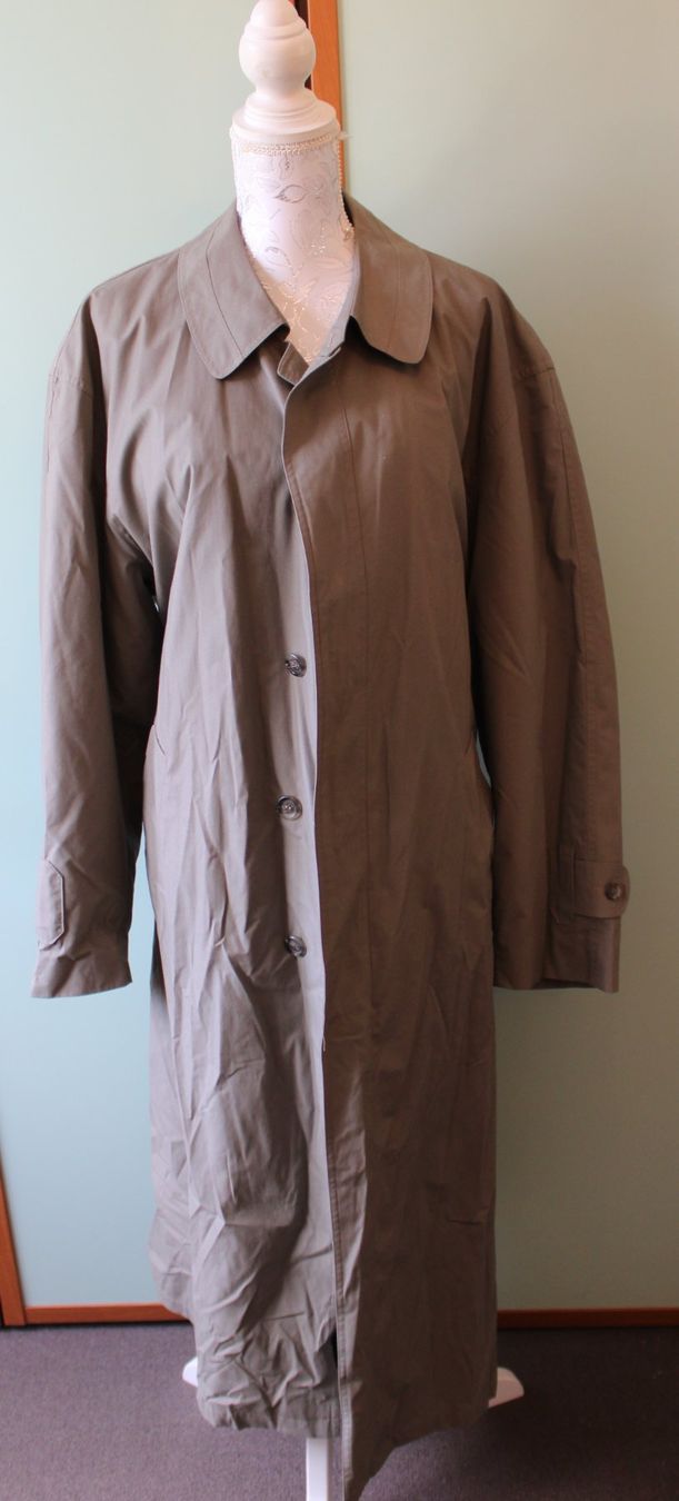Bugatti Mäntel: Trenchcoat von *BUGATTI* – Gebraucht aus Schaan von antikes_und_kurioses