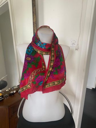 Foulard Vintage Adrienne Vittadini, soie /SVP lisez le texte