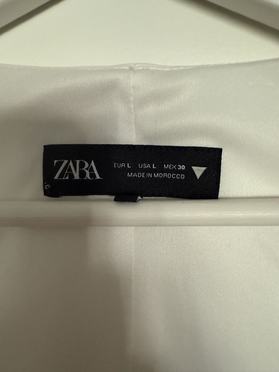 Zara Top: White Zara Top, size L, excellent condition. – Nuovo (secondo la descrizione) da Uster venduto da Ehol01 1
