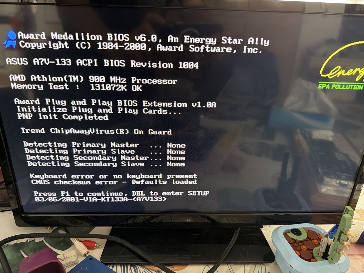 Asus Schede madri: Carte mère AMD Athlon 900MHz – Usato da Martigny venduto da capri2800 1