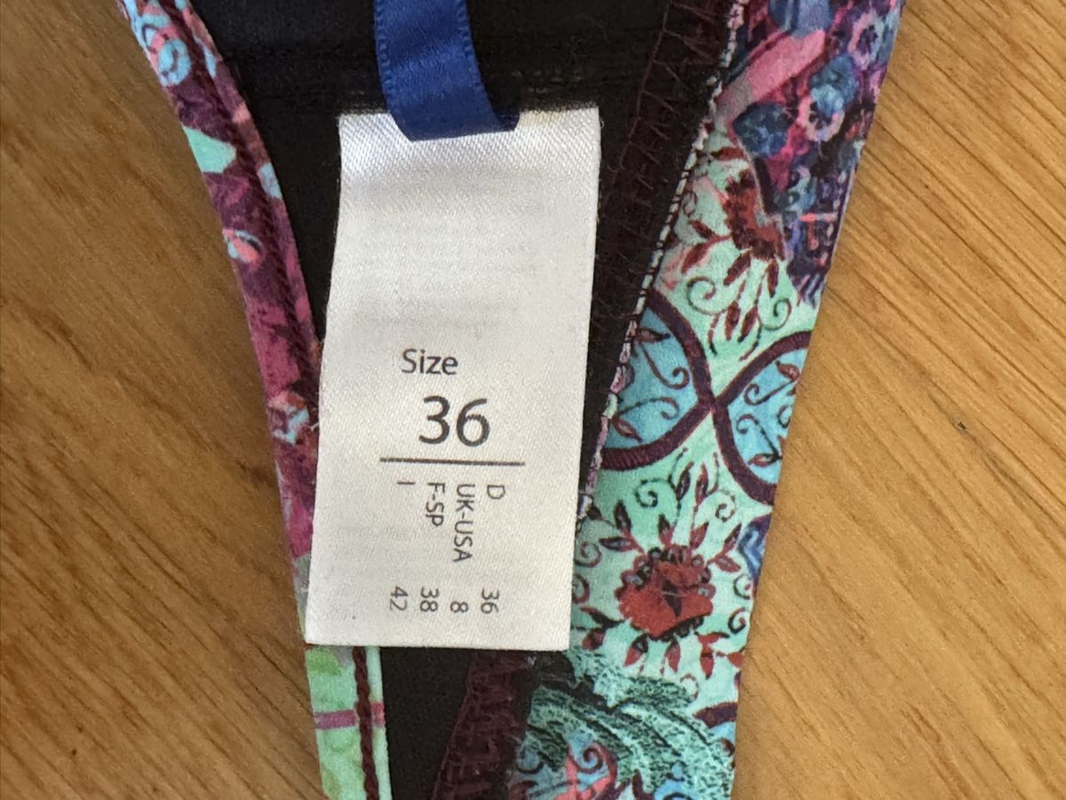 Costumi da bagno & Bikini: Bikini - Oberteil Grösse 36 und Hose Grösse 38 – Usato da Zürich venduto da wtpooh 8
