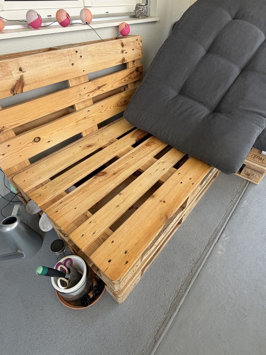 Sedie a sdraio:     Outdoor Lounge with Cushions – Usato da Schlieren venduto da per_z87z 1