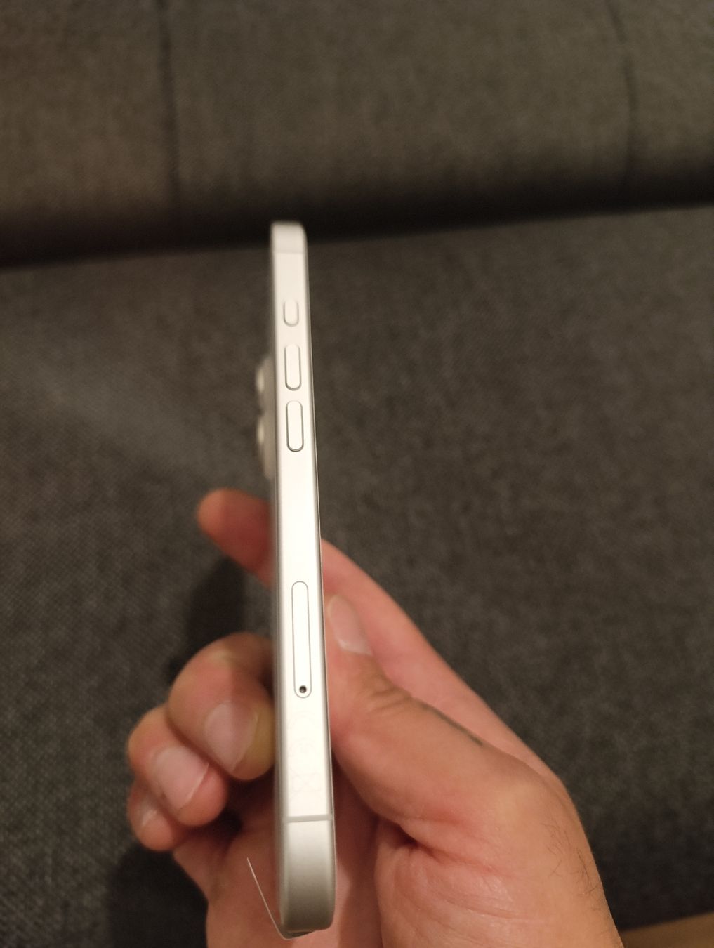 Apple Telefoni cellulari / Smartphones: iPhone 16 128 Neu  – Nuovo (secondo la descrizione) da Aarburg venduto da kor_zmw5 3