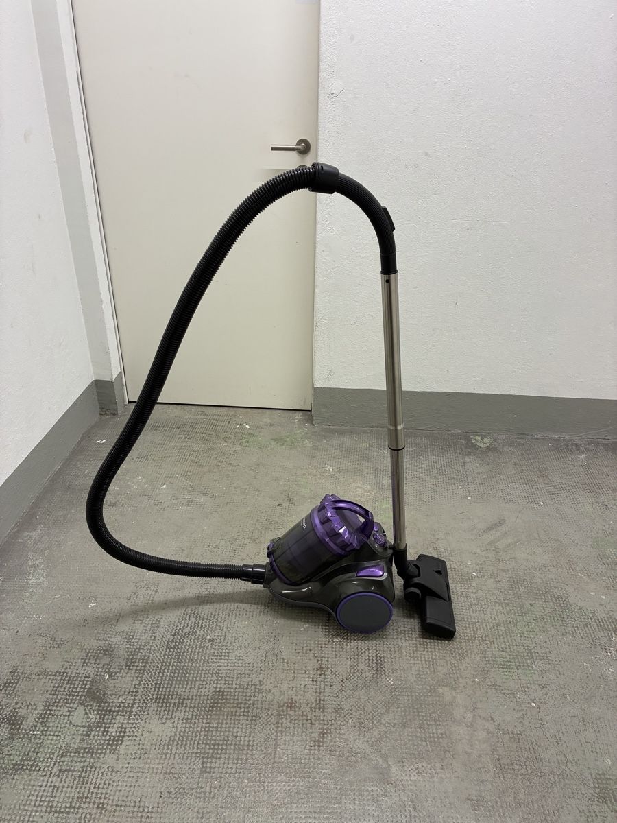 Staubsauger & Zubehör: Vacuum cleaner  – Gebraucht aus Basel von nol_6hqv 1