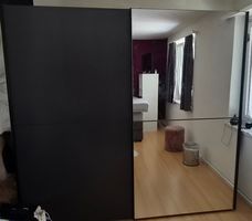 Kleiderschrank