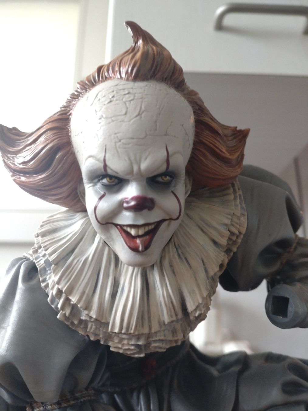 Statuette: "ES" - Pennywise Statue Sideshow Collecteble – Nuovo (secondo la descrizione) da Buttikon SZ venduto da Snowman6381 2
