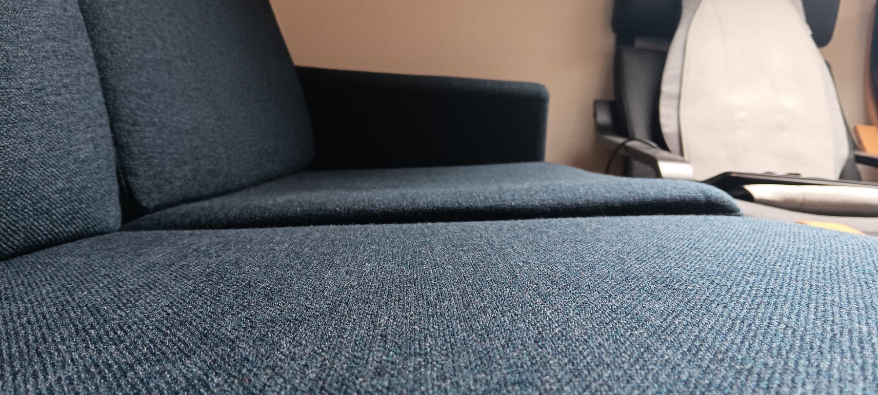 Divani: Sofa, blau – Nuovo (secondo la descrizione) da Aeugst am Albis venduto da serainazimmermann 2