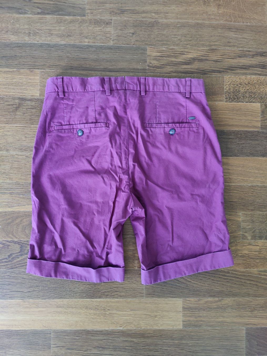 Mango Pantaloni: Bermudas shorts Mango – Usato da Dietikon venduto da mike.thorton 2