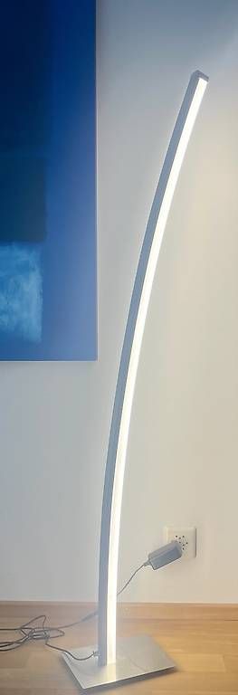 Lampes: Stehlampe, LED – D'occasion à Zürich par chiffchaff